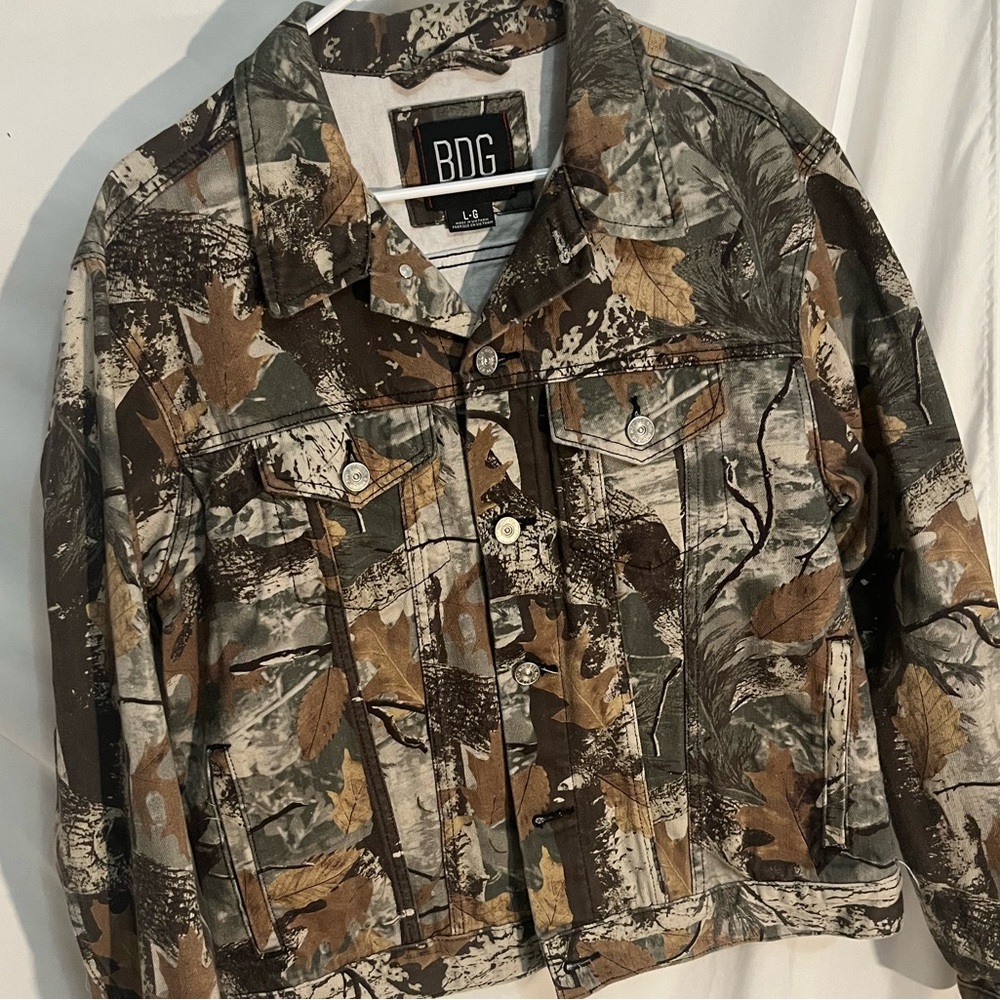 BDG / urban outfitters Camo Denim Mens Jacket